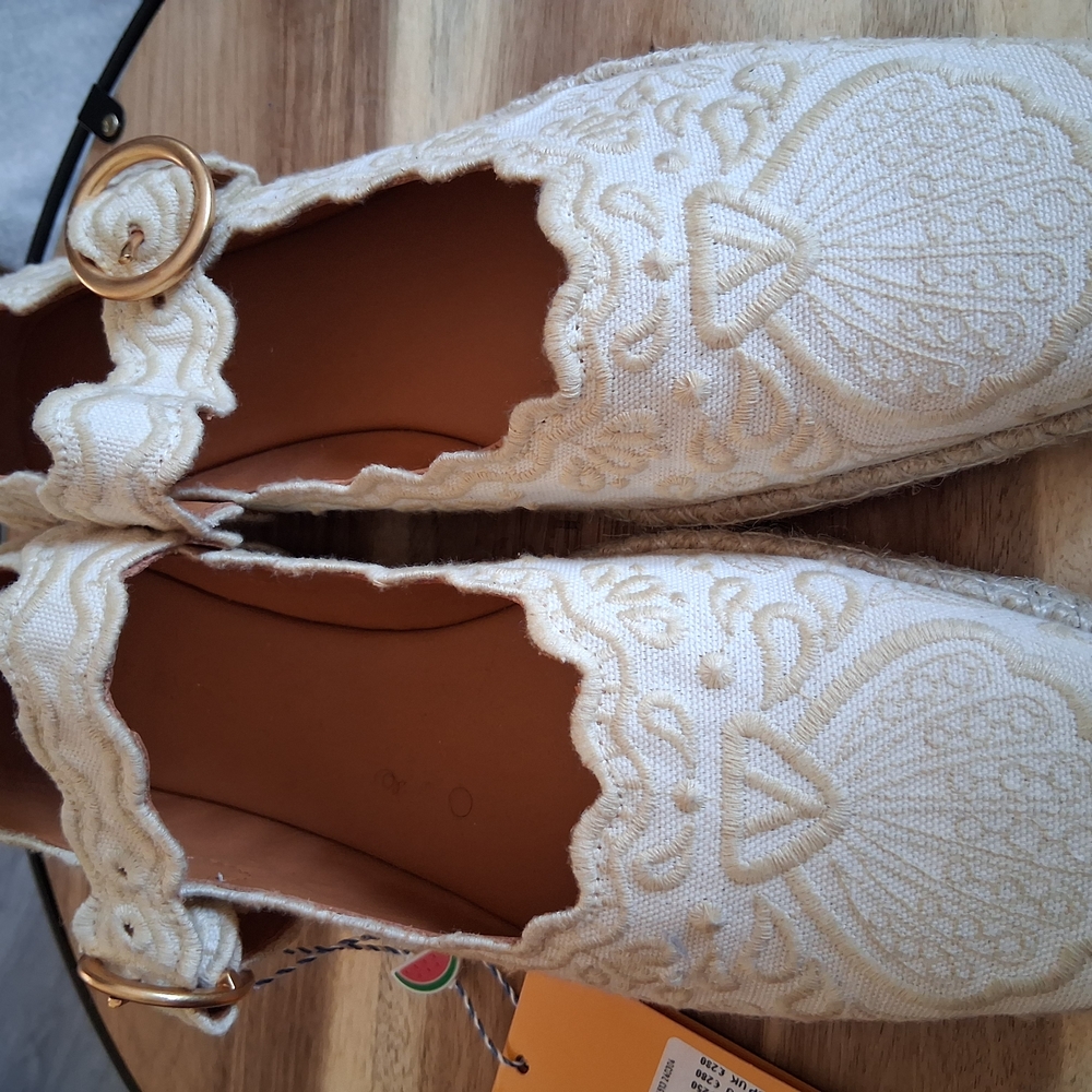 FARM Rio Cream Embroidered Buckled Espadrilles Size 10 US EU 42